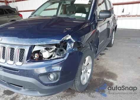 2016 Jeep Compass Sport z USA, uszkodzony, nr VIN 1C4NJCBA0GD611711